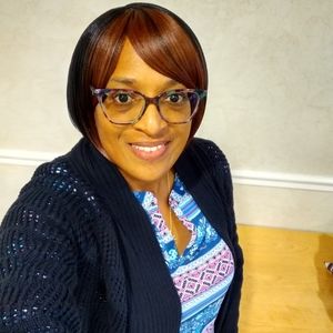 Meet your Posher, Felicia